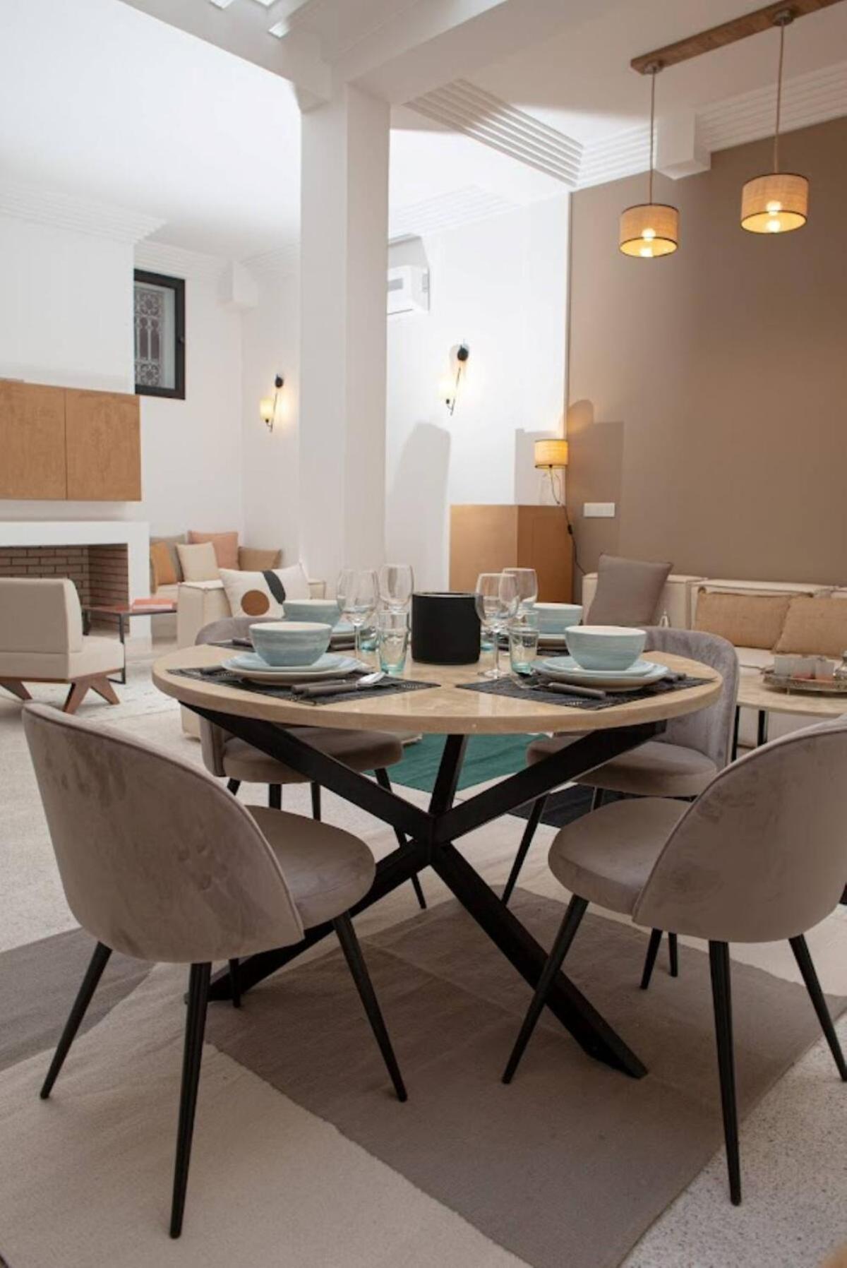 Riad Privatise - 2 Chambres & Petit Dejeuner -Terrasse 마라케시 외부 사진